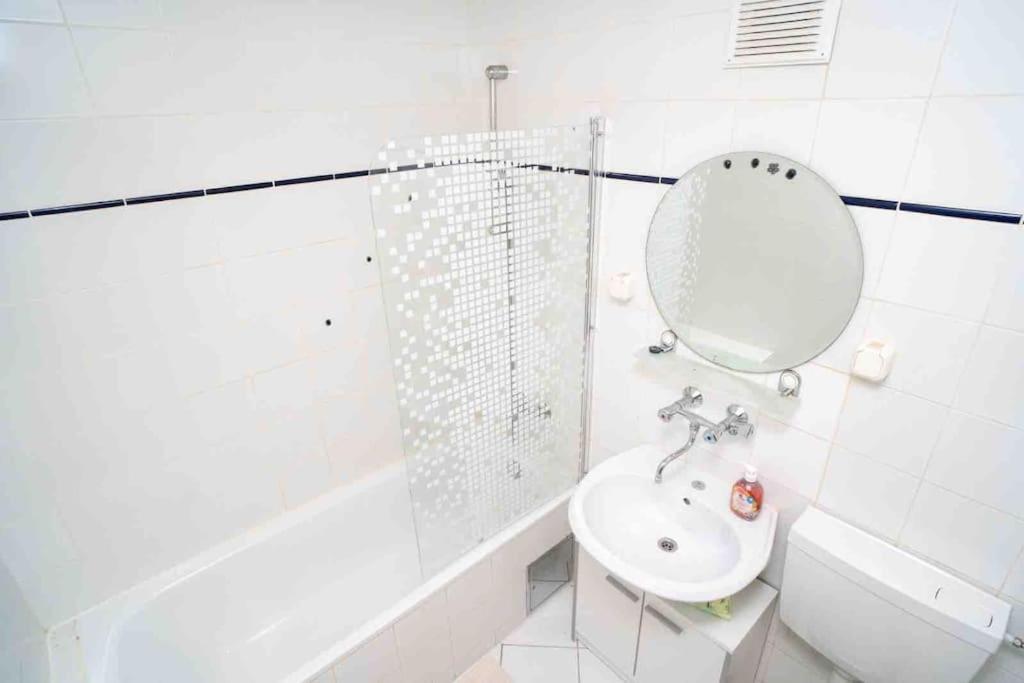Next To City Center Cozy Apartment 维也纳 外观 照片